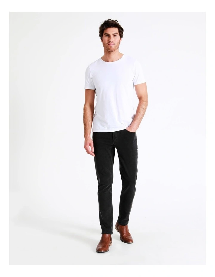 Kristian Slim Tapered Jean Size 30 Leg Length in Black